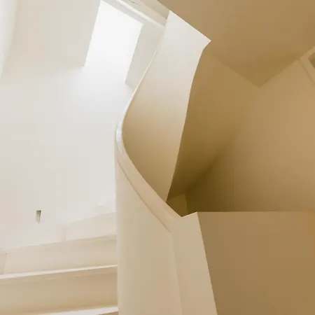 Aia Keyweek Quiet Town House Μπιαρίτζ