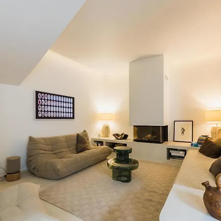 Aia Keyweek Quiet Town House * Μπιαρίτζ