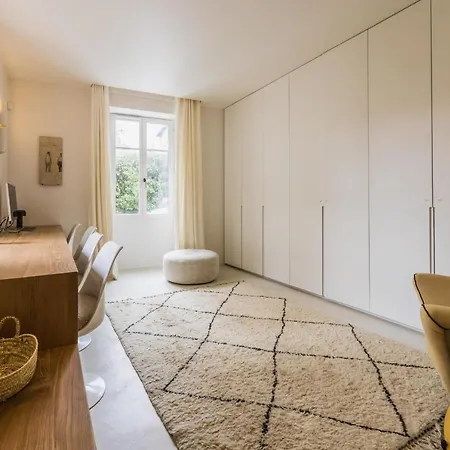 Aia Keyweek Quiet Town House * Μπιαρίτζ
