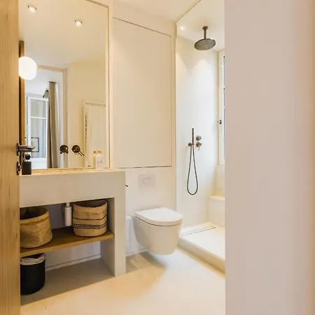 Aia Keyweek Quiet Town House Μπιαρίτζ